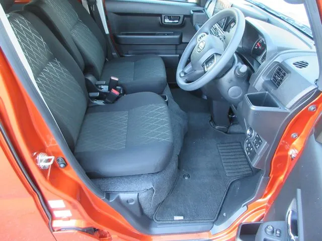 アトレーバン　４ＷＤ（ダイハツ）の車両写真