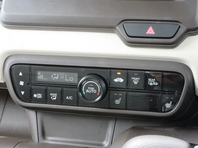 N-WGN 4WD(ホンダ)の車両写真
