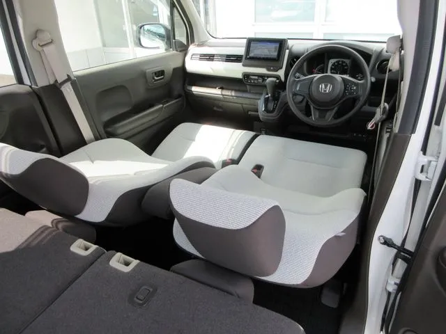 N-WGN 4WD(ホンダ)の車両写真