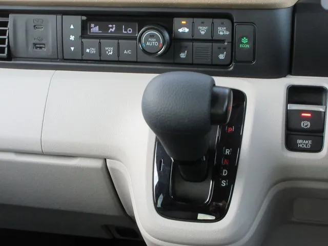 Ｎ　ＢＯＸ　４ＷＤ（ホンダ）の車両写真