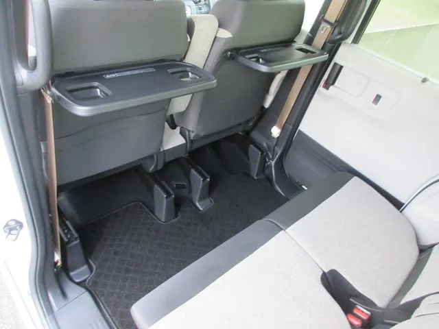 Ｎ　ＢＯＸ　４ＷＤ（ホンダ）の車両写真