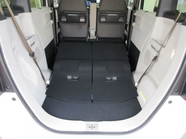 Ｎ　ＢＯＸ　４ＷＤ（ホンダ）の車両写真