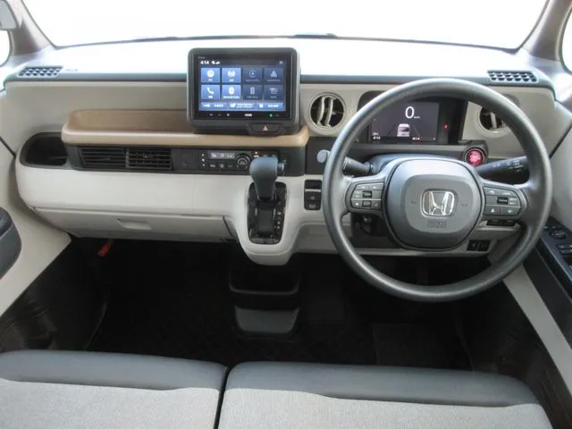 Ｎ　ＢＯＸ　４ＷＤ（ホンダ）の車両写真