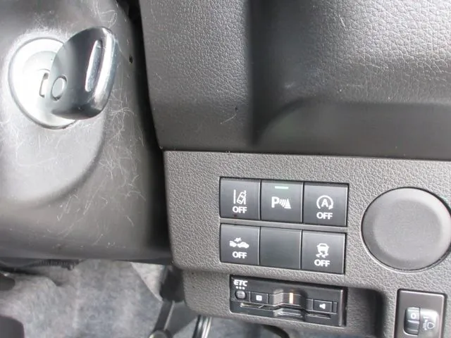 アルト 4WD(スズキ)の車両写真