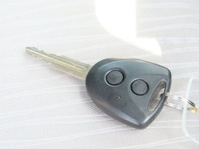 ミラ イース(ダイハツ)の車両写真