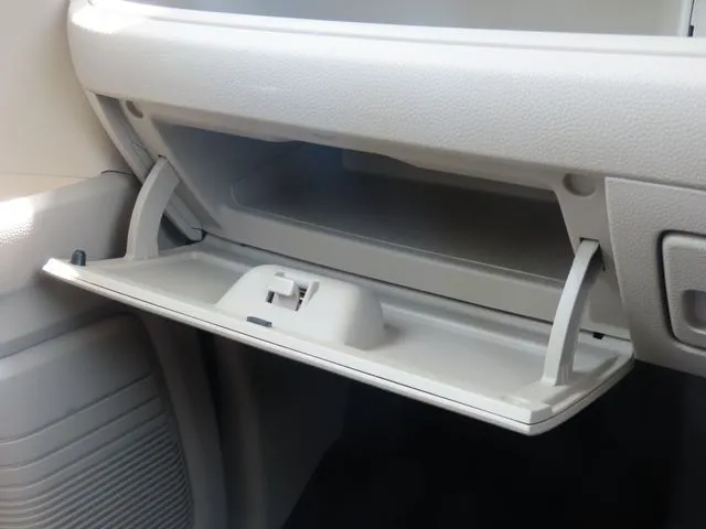 N BOX(ホンダ)の車両写真