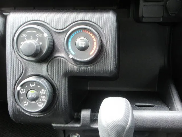 プロボックスバン 4WD(トヨタ)の車両写真