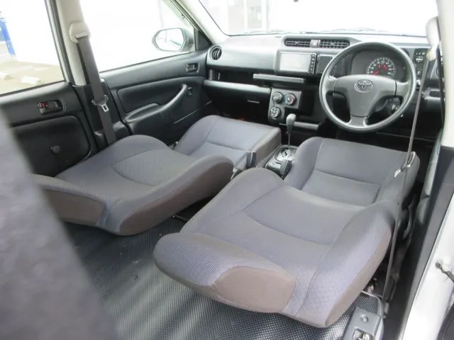プロボックスバン 4WD(トヨタ)の車両写真
