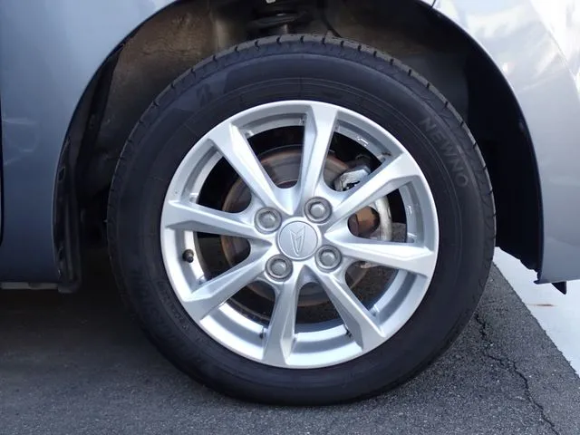 ウェイク(ダイハツ)の車両写真