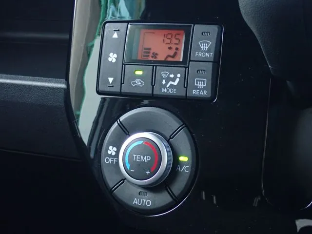 ウェイク(ダイハツ)の車両写真