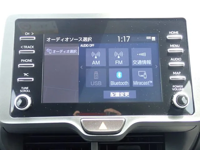 ヤリス ハイブリッド(トヨタ)の車両写真