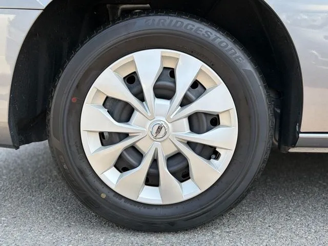 セレナ Sハイブリッド(ニッサン)の車両写真
