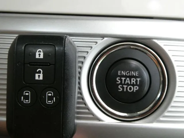 スペーシア（スズキ）の車両写真