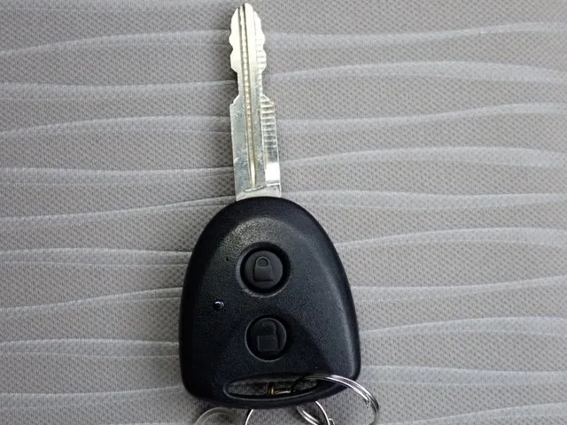ミラ イース(ダイハツ)の車両写真