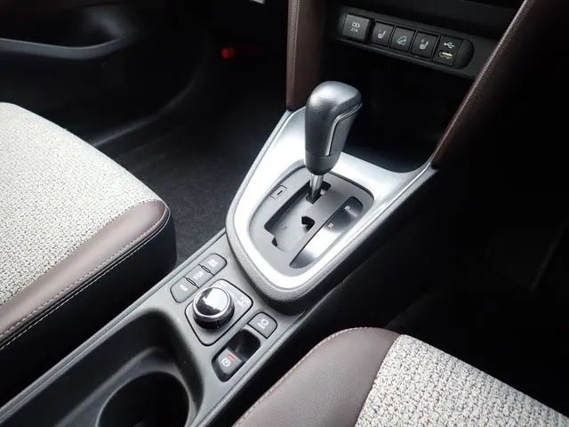 ヤリスクロス（トヨタ）の車両写真