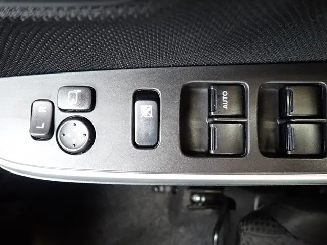 ソリオ バンディット(スズキ)の車両写真
