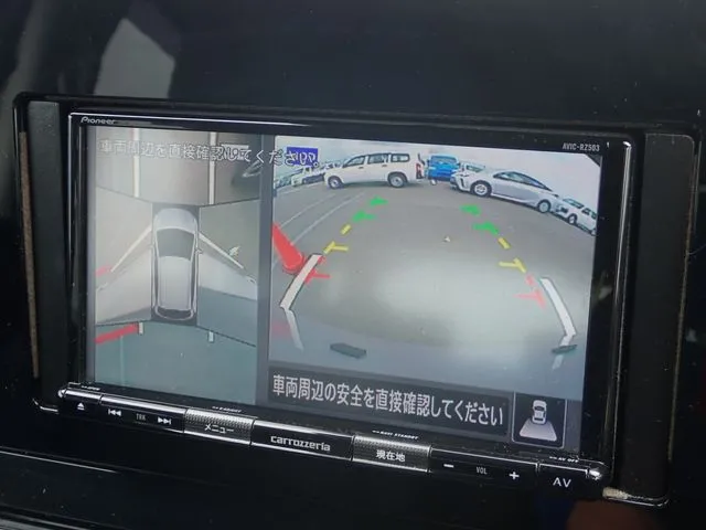 ノート(ニッサン)の車両写真