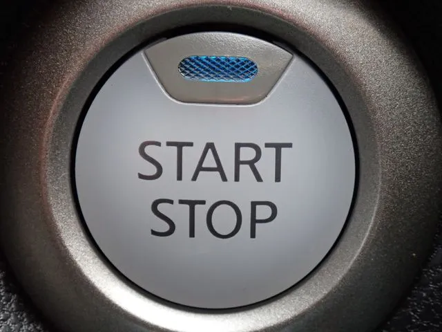 ノート(ニッサン)の車両写真