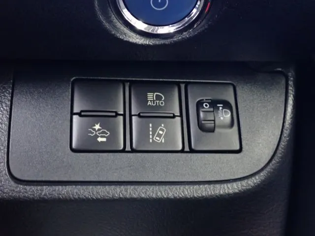 シエンタ ハイブリッド(トヨタ)の車両写真
