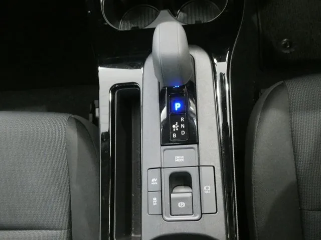 プリウス（トヨタ）の車両写真