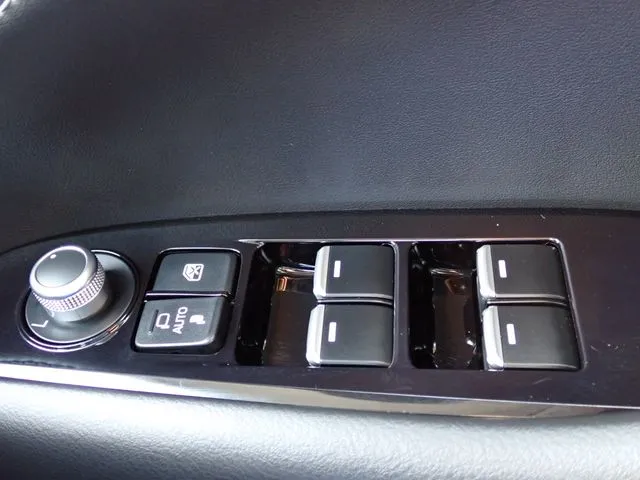 MAZDA6 セダン(マツダ)の車両写真