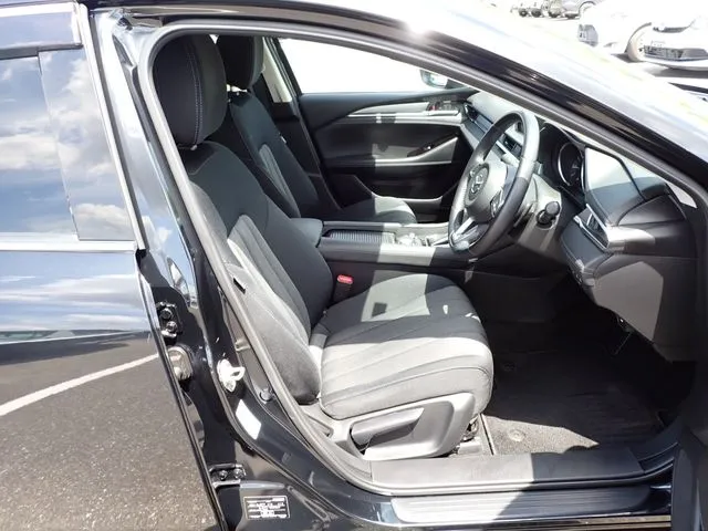 MAZDA6 セダン(マツダ)の車両写真
