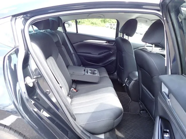 MAZDA6 セダン(マツダ)の車両写真