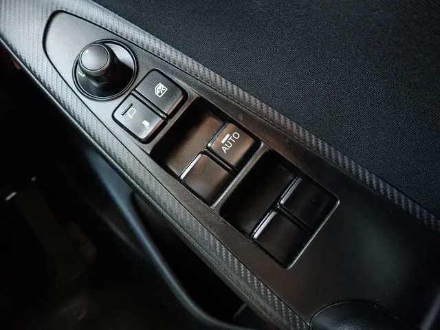MAZDA2(マツダ)の車両写真