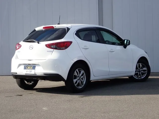 MAZDA2(マツダ)の車両写真