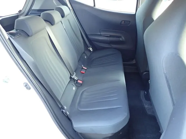 アクア（トヨタ）の車両写真
