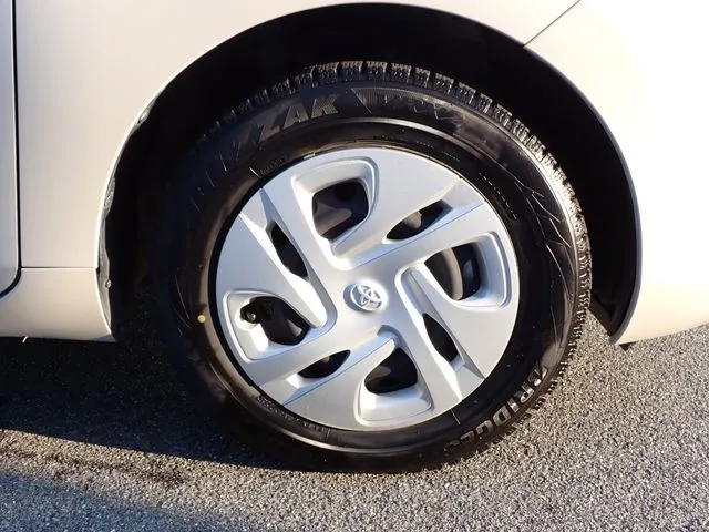 アクア（トヨタ）の車両写真