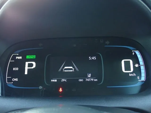 アクア（トヨタ）の車両写真