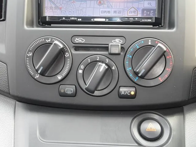 ＮＶ２００バネットバン（ニッサン）の車両写真