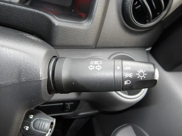 ＮＶ２００バネットバン（ニッサン）の車両写真