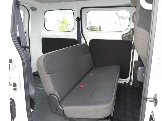 ＮＶ２００バネットバン（ニッサン）の車両写真