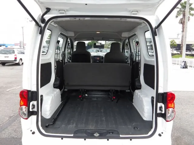 ＮＶ２００バネットバン（ニッサン）の車両写真