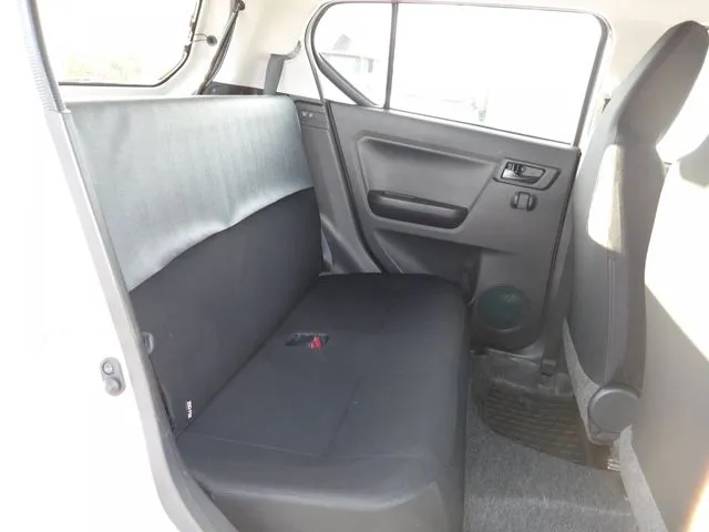ミラ イース 4WD(ダイハツ)の車両写真