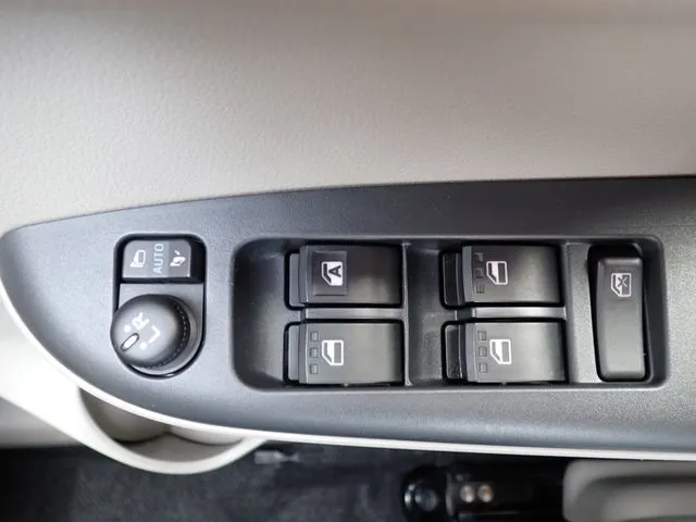パッソ(トヨタ)の車両写真