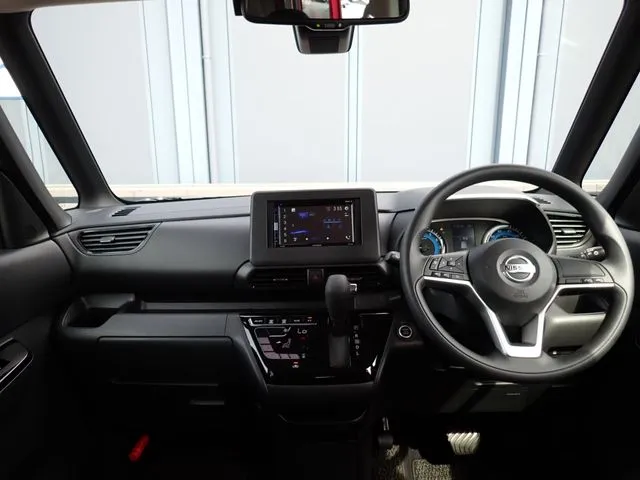 ルークス(ニッサン)の車両写真