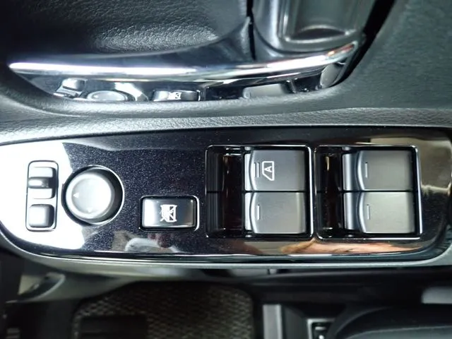 ルークス(ニッサン)の車両写真