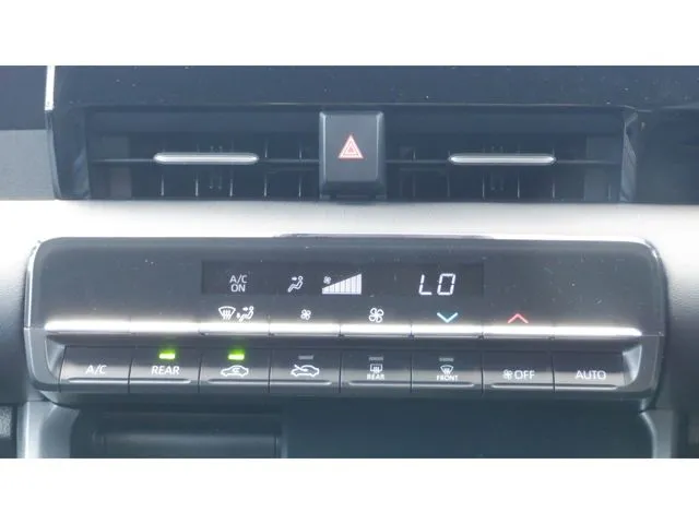 ヴォクシー(トヨタ)の車両写真