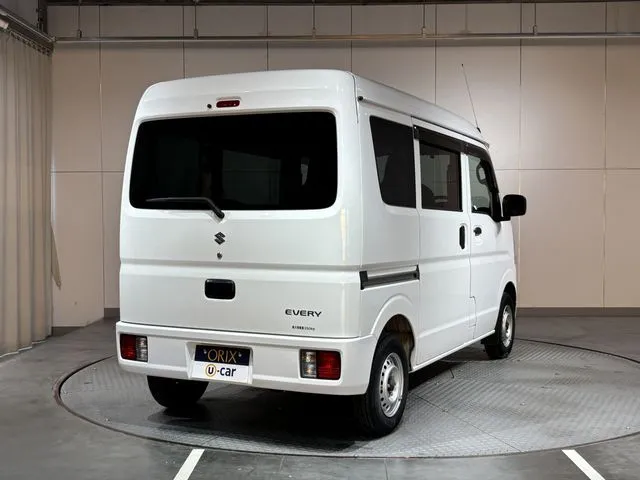 エブリイバン 4WD(スズキ)の車両写真