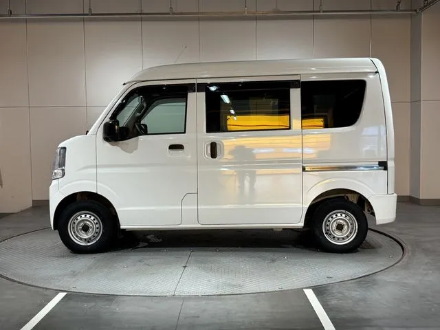 エブリイバン 4WD(スズキ)の車両写真