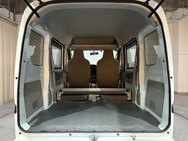エブリイバン 4WD(スズキ)の車両写真