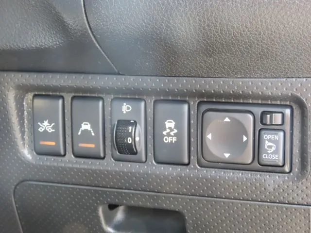 NV150 AD 2WD(ニッサン)の車両写真