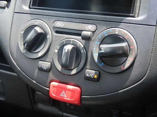 NV150 AD 2WD(ニッサン)の車両写真