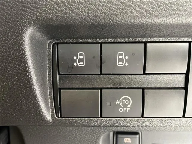 ニッサン　ルークス