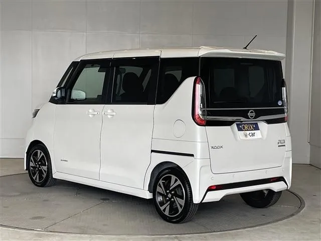 ニッサン　ルークス