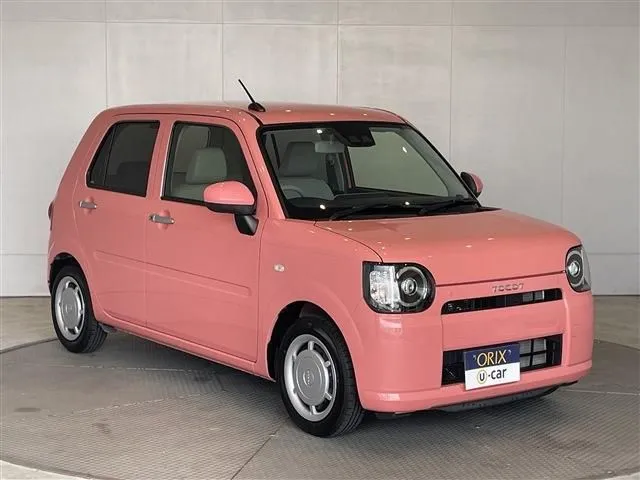 ミラ トコット(ダイハツ)の車両写真