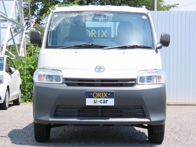 タウンエーストラック 2WD(トヨタ)の車両写真